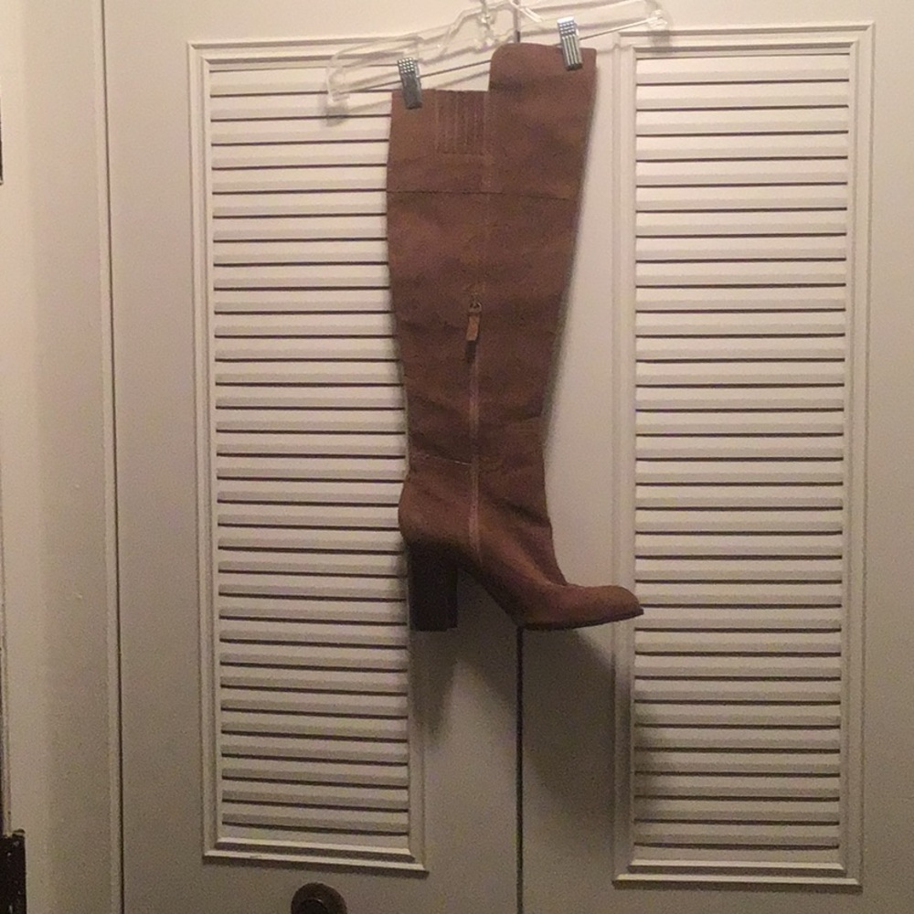 Talia Suede Over The Knee Boots. Beautiful boots in very good condition good con - Picture 3 of 4